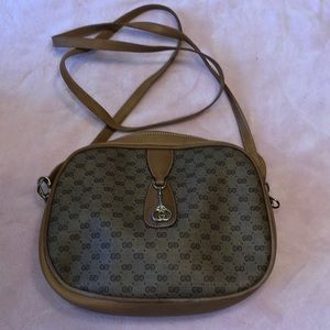 Well loved Gucci cross body